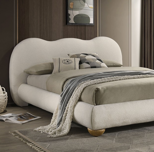 Finamore White Boucle Bed