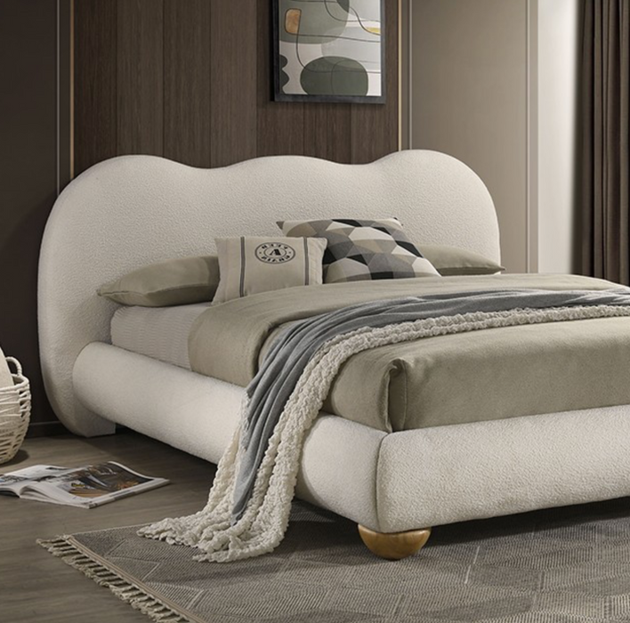 Finamore White Boucle Bed