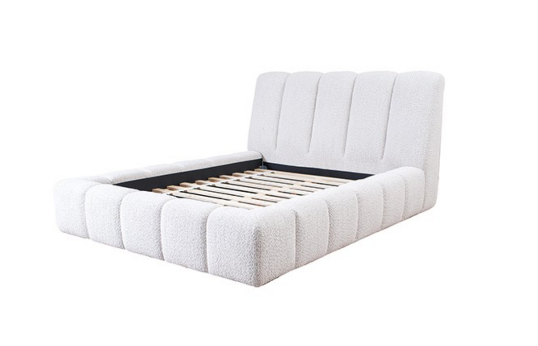 Grevan White Bed