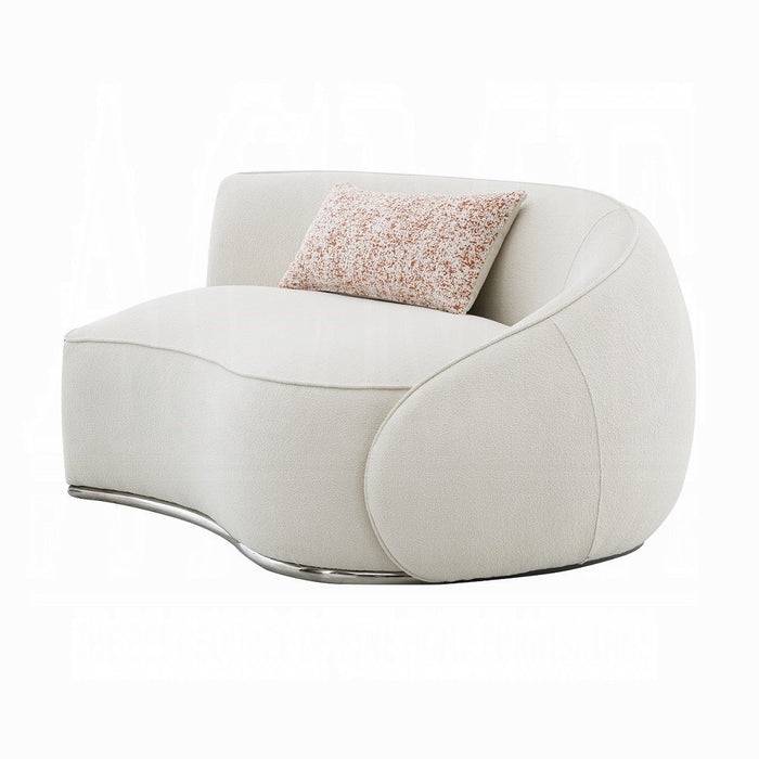 Sahara Sectional Sofa W/3 Pillows