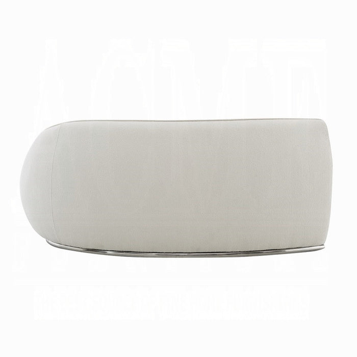 Sahara Sectional Sofa W/3 Pillows