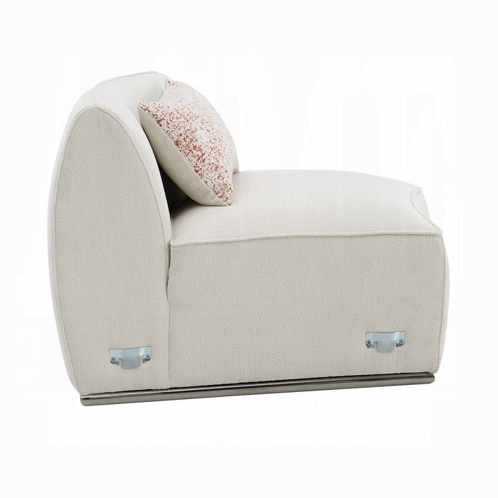 Sahara Sectional Sofa W/3 Pillows