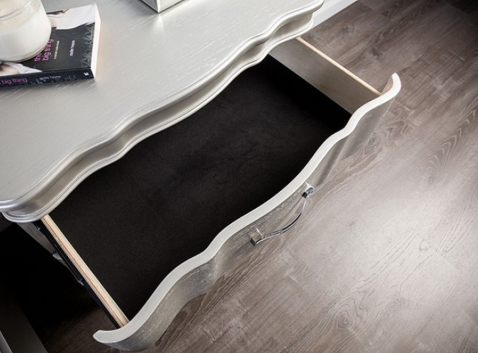 Melodi Parc Silver Bedroom Set