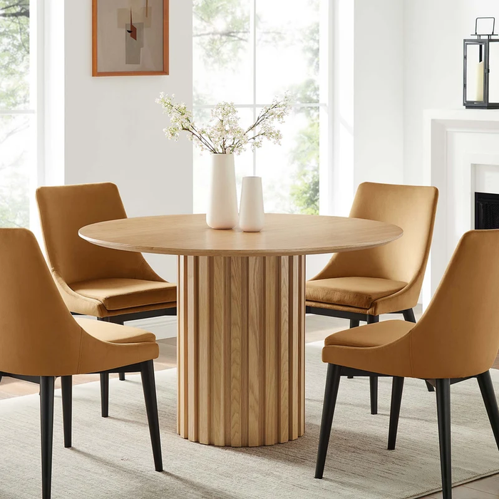 Senja 47" Round Dining Table in Oak